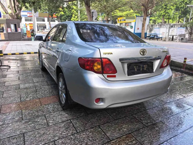 Vehicle photo 2