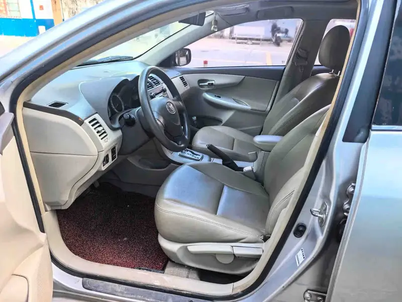 Vehicle photo 3