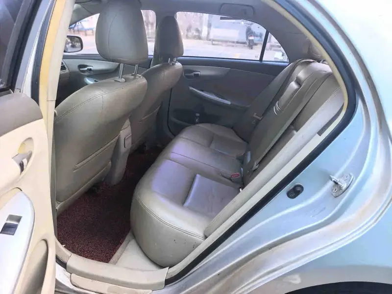 Vehicle photo 5