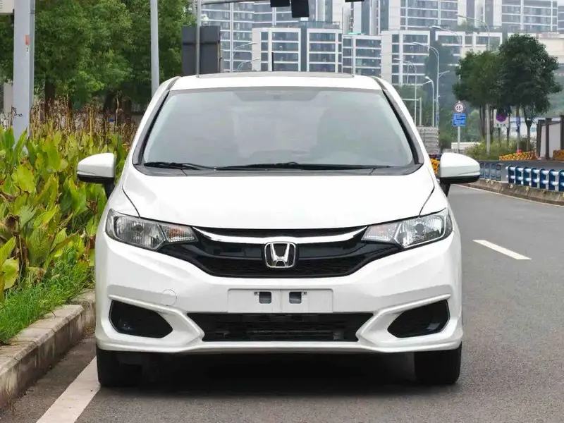 Vehicle photo 2
