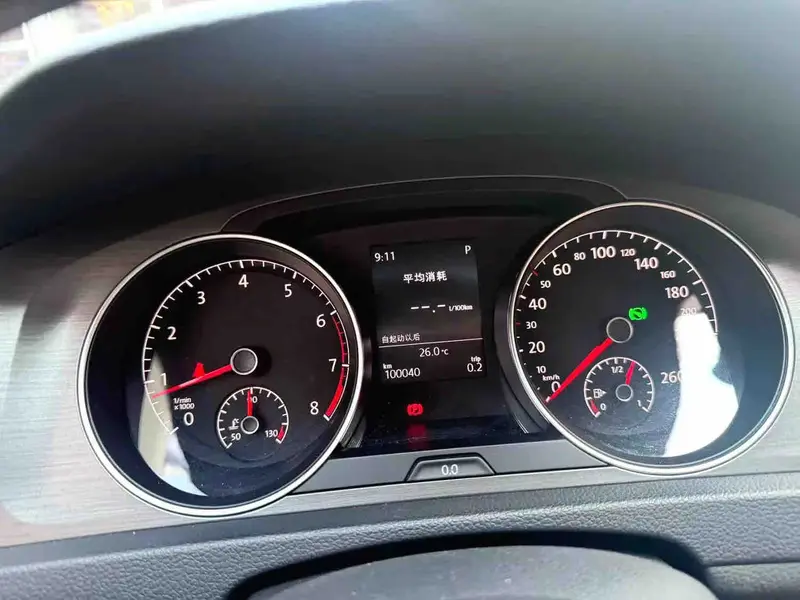 Vehicle photo 13