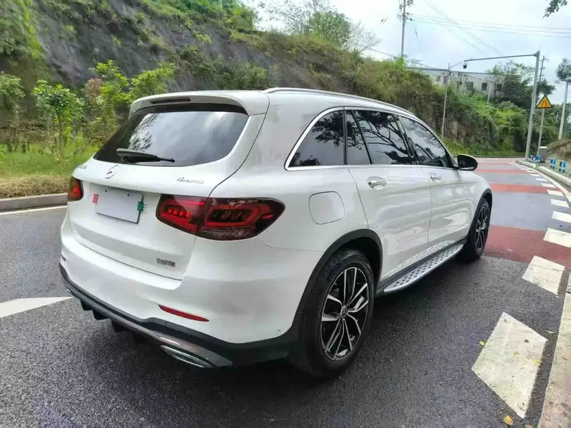 Vehicle photo 7