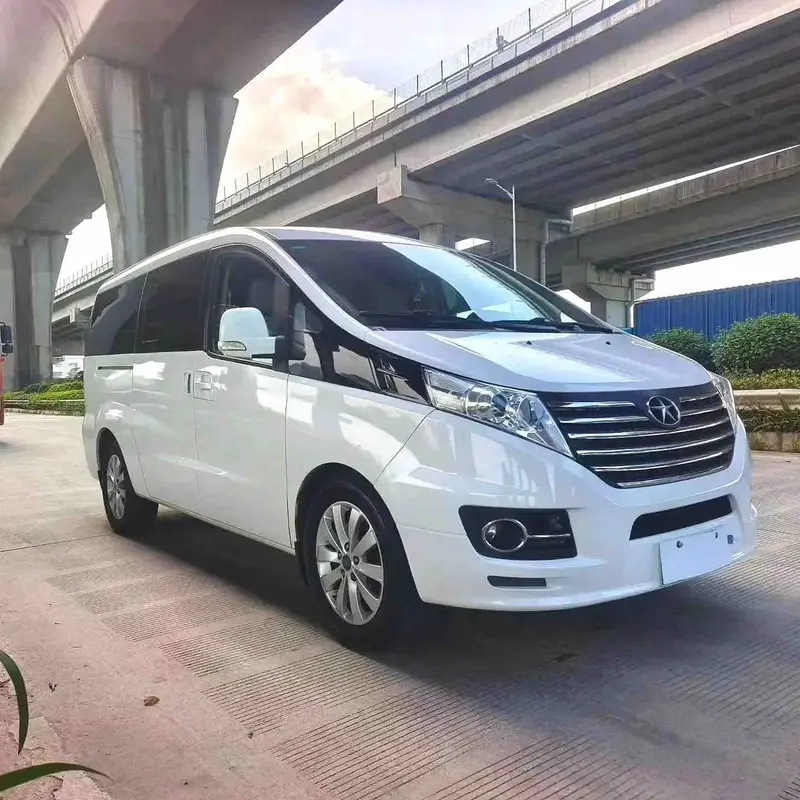 Vehicle photo 2