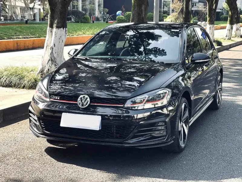 Vehicle photo 2
