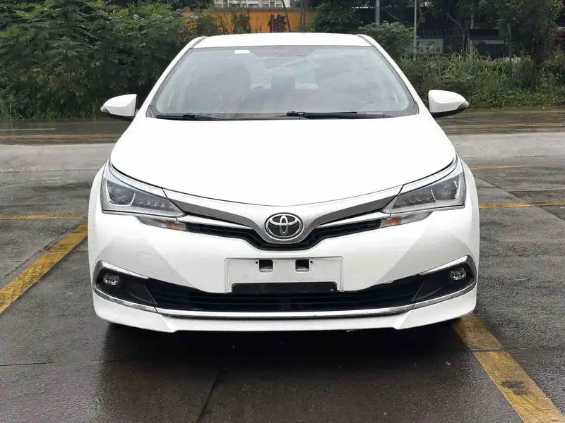 Vehicle photo 2