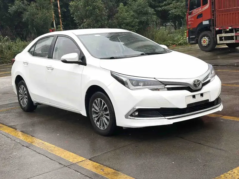 Vehicle photo 3