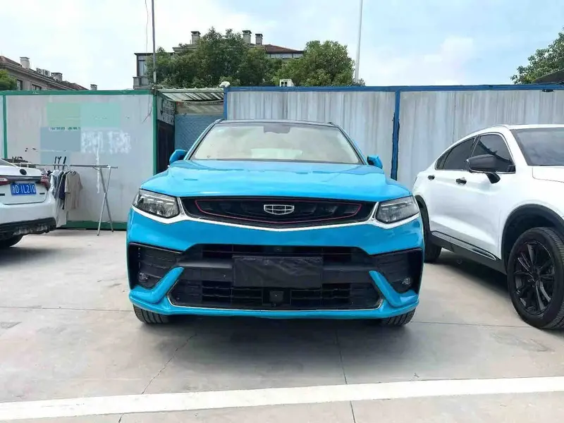 Vehicle photo 2