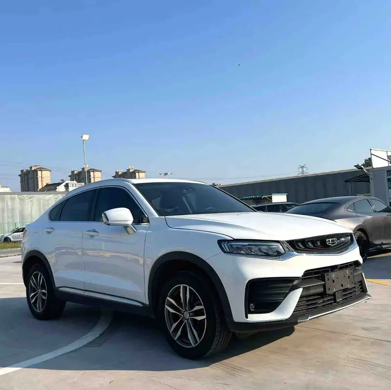 Vehicle photo 3