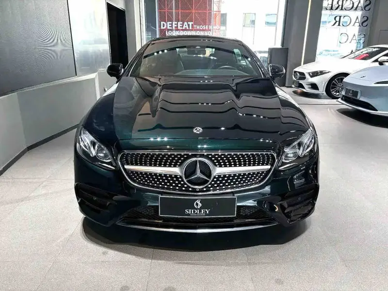 Vehicle photo 2