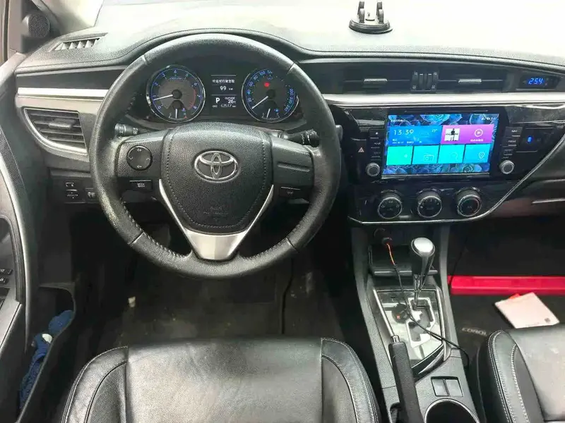 Vehicle photo 6