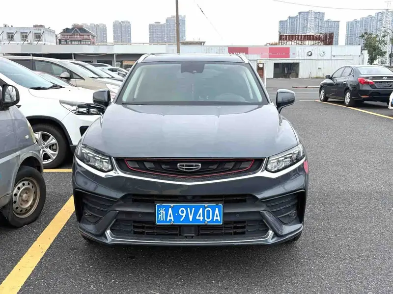 Vehicle photo 2