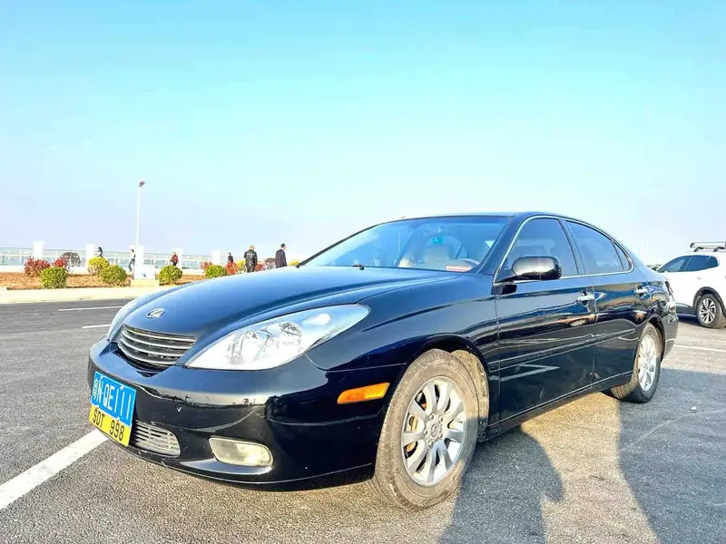 Vehicle photo 1