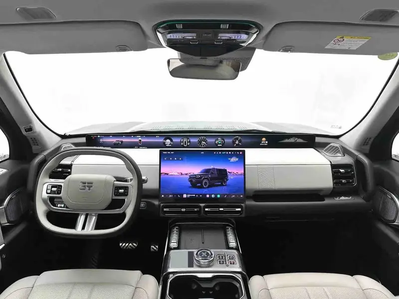 Vehicle photo 6