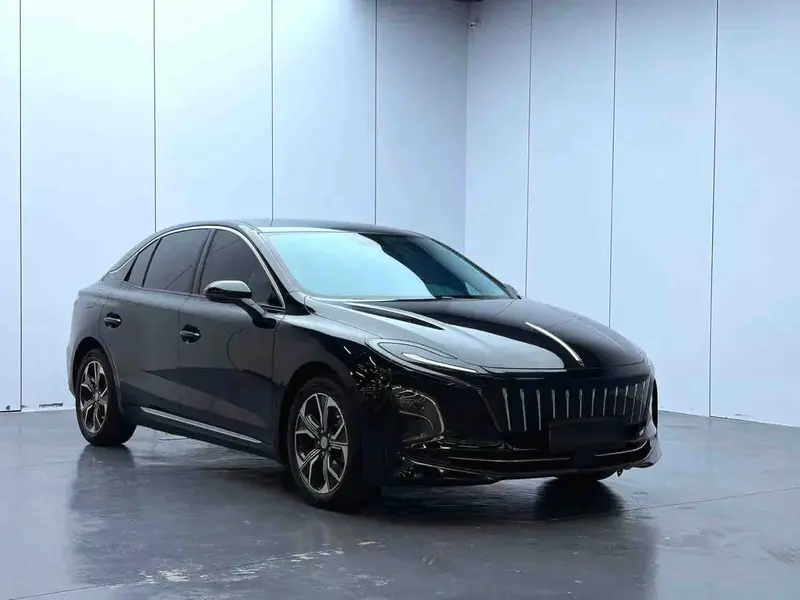 Vehicle photo 2