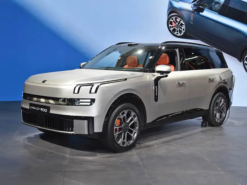 2025 Lynk & Co 900 1.5T PHEV AWD Ultra