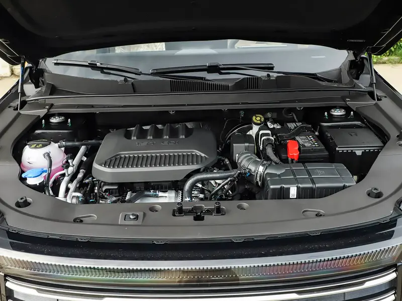Vehicle photo 11