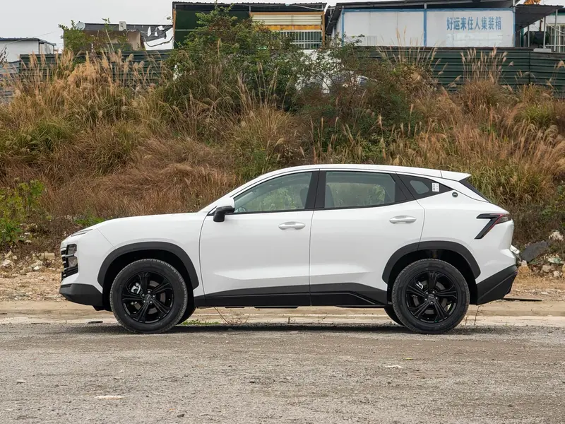 Vehicle photo 4