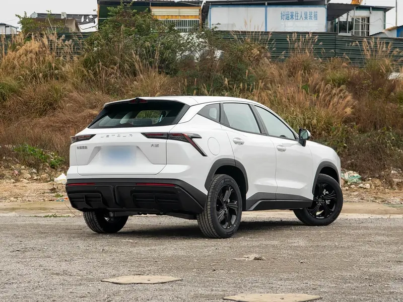 Vehicle photo 6