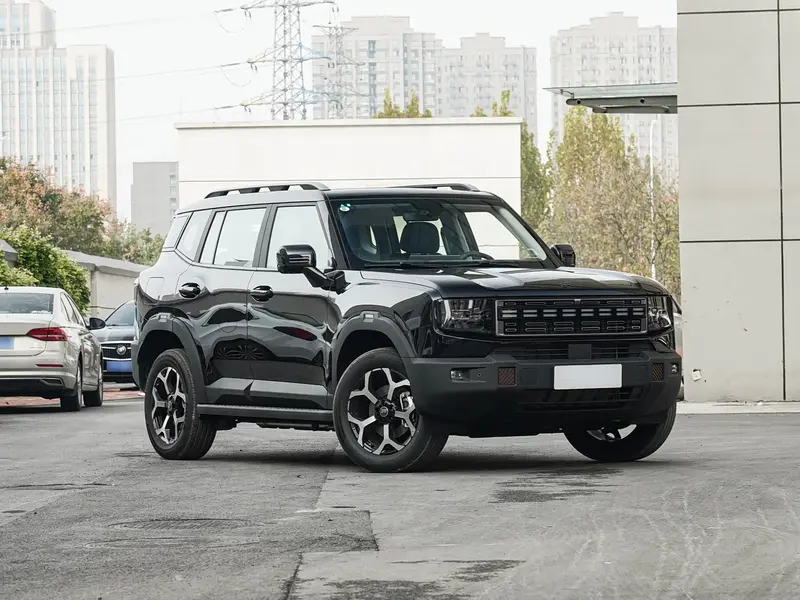 Vehicle photo 2