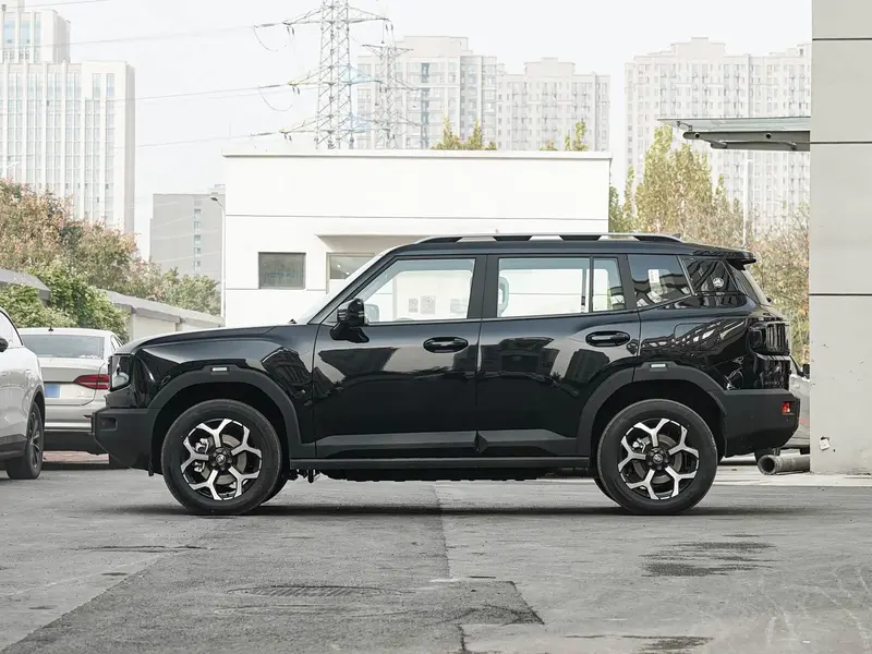 Vehicle photo 4