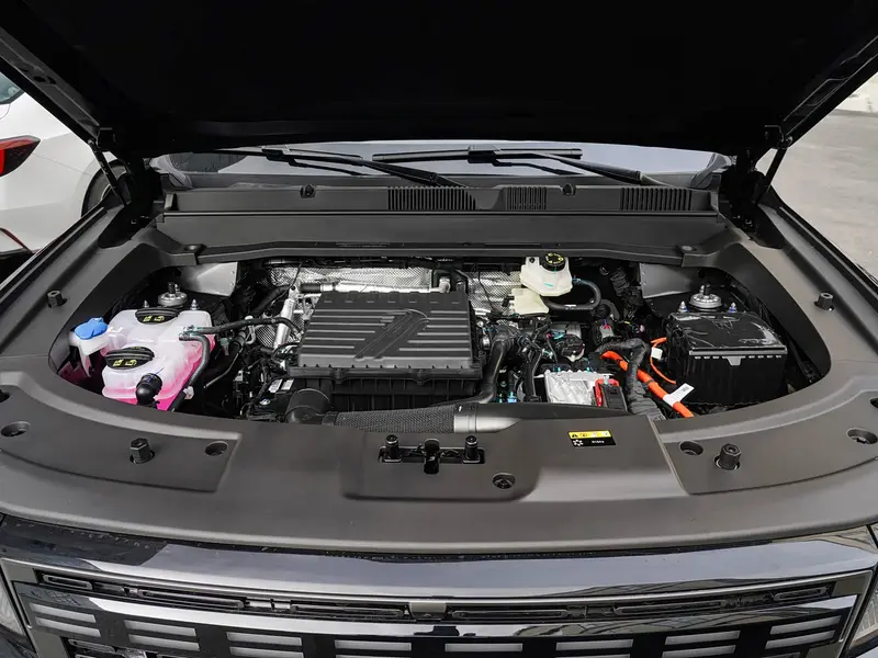 Vehicle photo 11