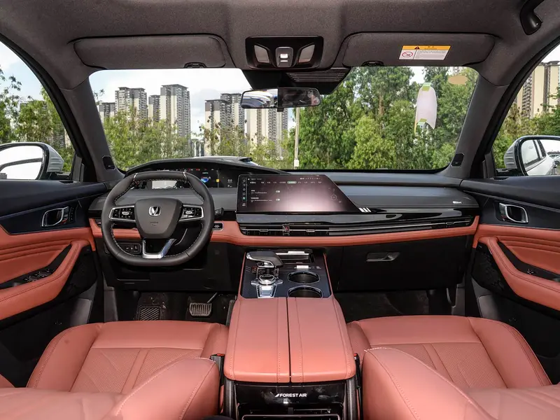 Vehicle photo 9