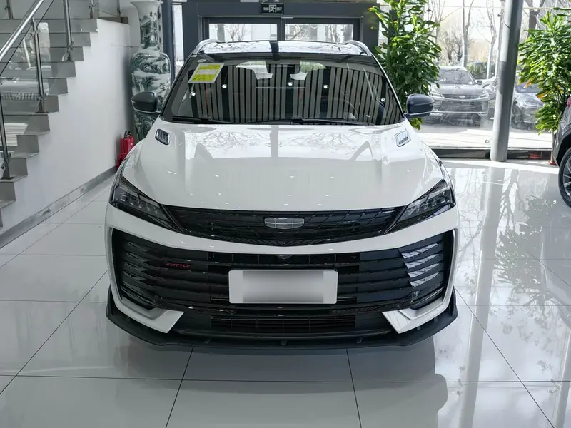 Vehicle photo 6
