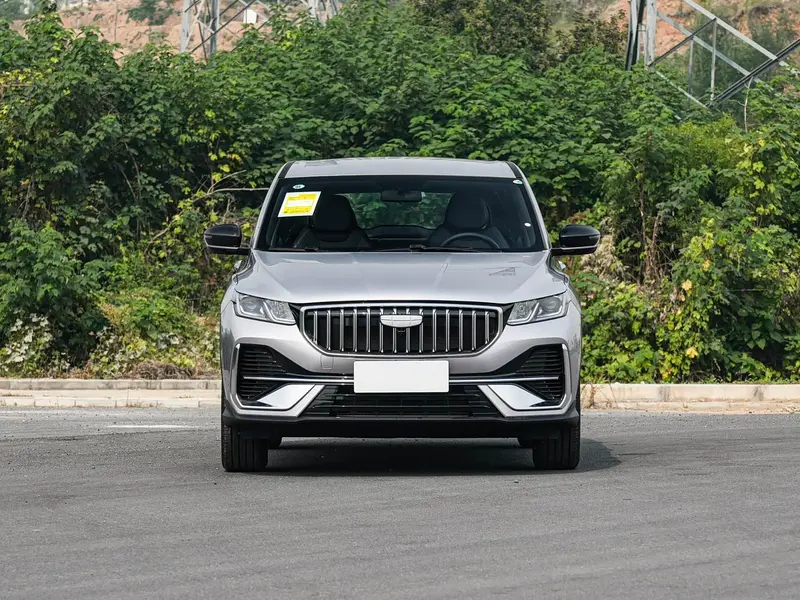 Vehicle photo 6